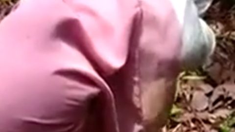 Gadis Melayu Ayu – Melayu main di hutan