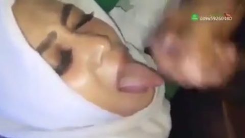 Hijab Cantik – HIJAB CUM IN MOUTH